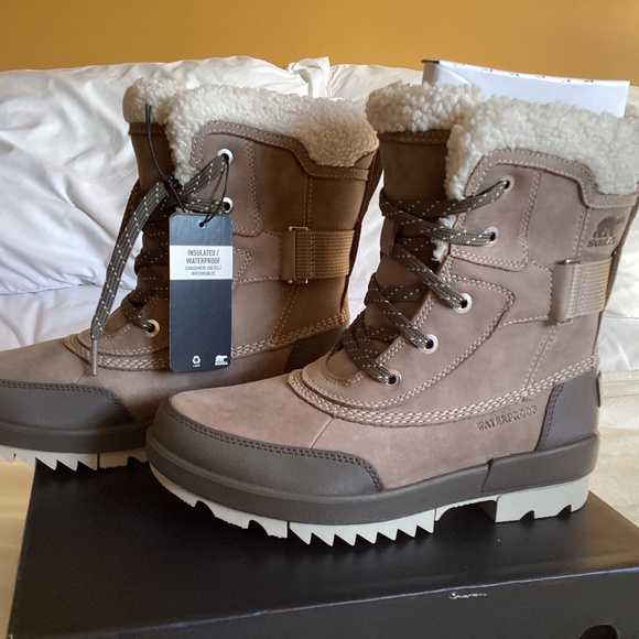 Sorel Ladies Waterproof winter boots - Picture 1 of 5